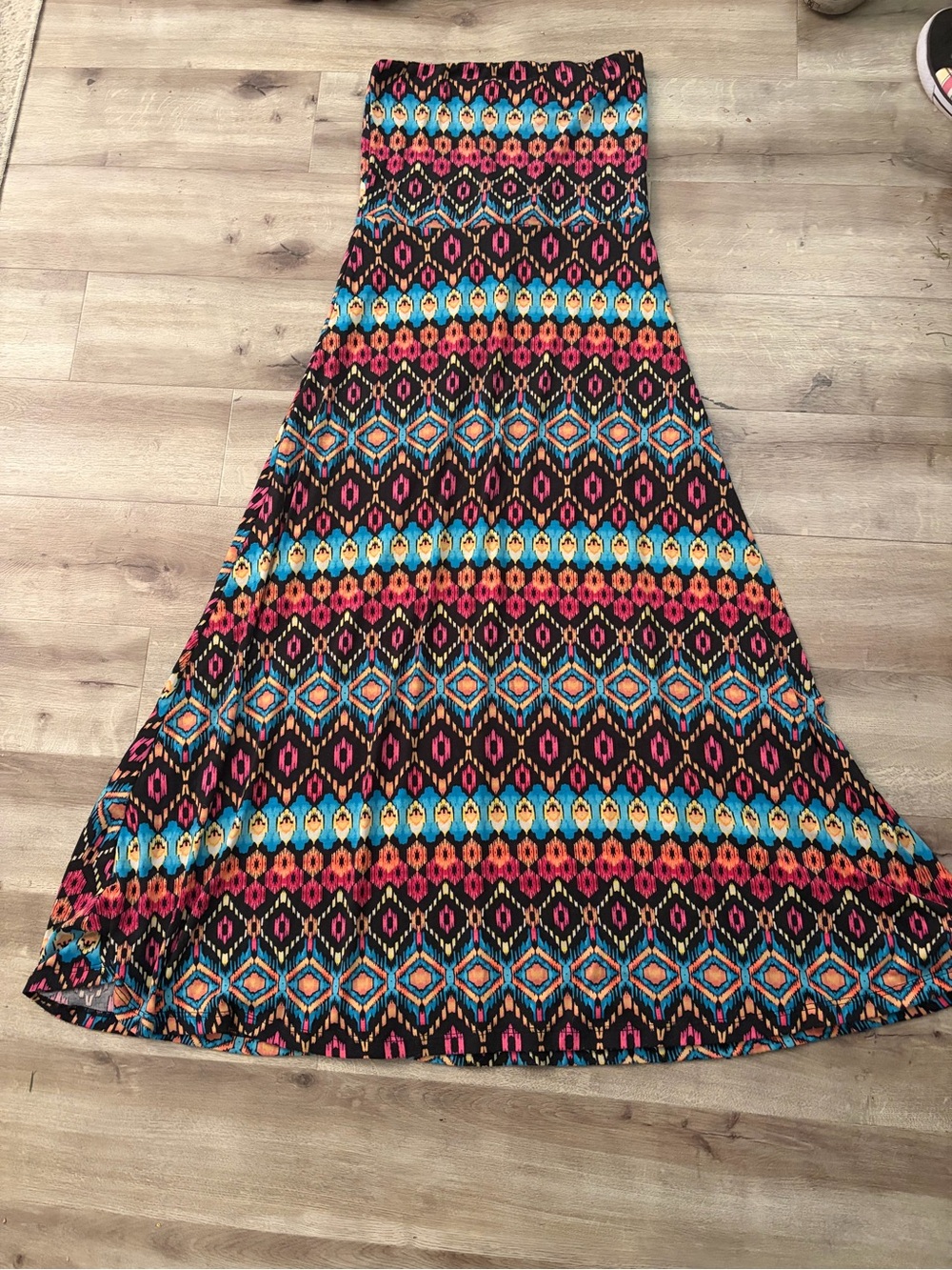 Mudd Strapless Maxi Dress in Black with Teal & Pink